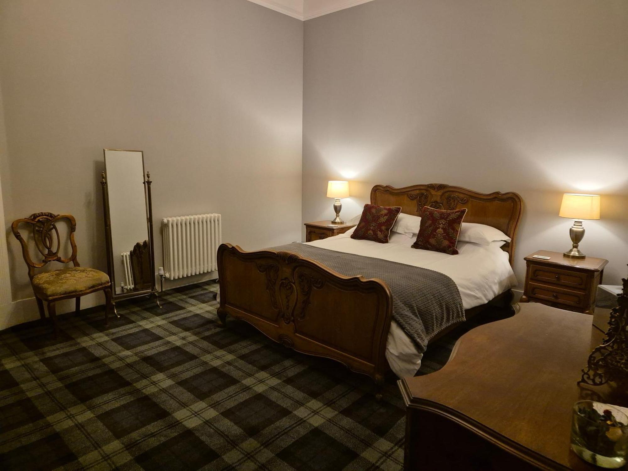 The Old Convent Holiday Apartments Fort Augustus Buitenkant foto