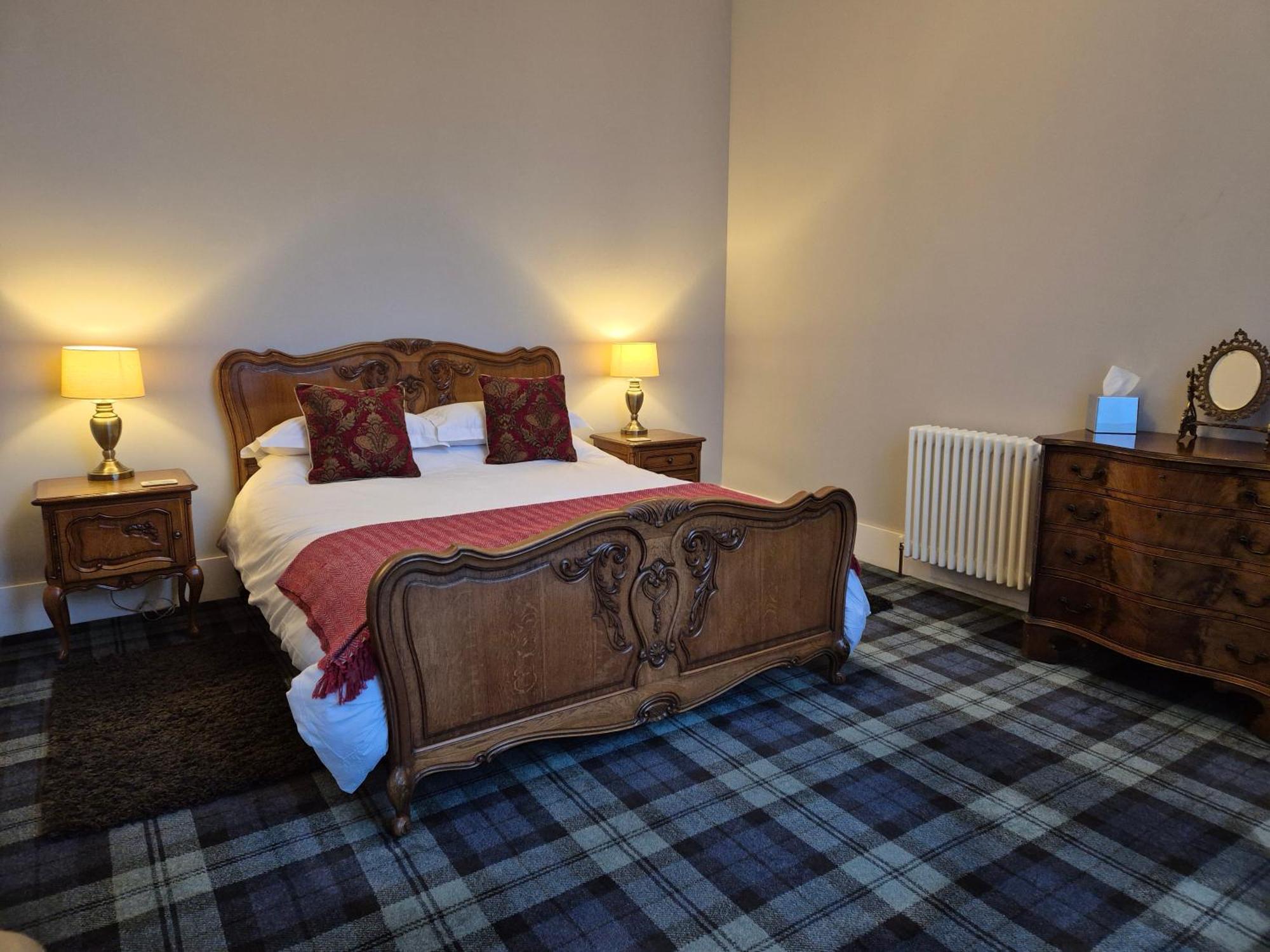 The Old Convent Holiday Apartments Fort Augustus Buitenkant foto
